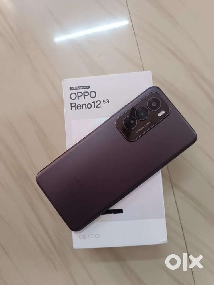Oppo Reno12. 8&256gb full kit box genuine person chat me
