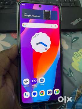Motorola Razr 40 Ultra under warranty