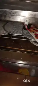 Pizza makers machine
