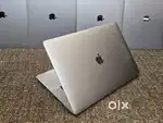Apple Macbook Pro i7/16/512gb/5.5Gb Graphics  15inch Retina Touchbar