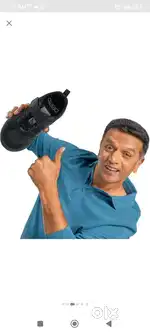 New Pleato school shoe black color. Size 3 for 8 years. Velcro type.