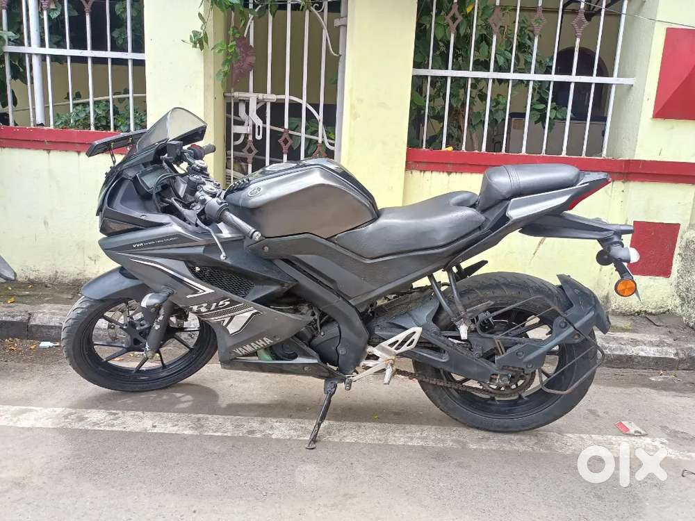 YAMAHA R15 V3 2021 MODEL SINGLE OWNER GOOD CONDITION INSURANCE LIVE