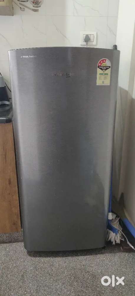Voltas Beko
183 L Direct Cool Single Door 3 Star Refrigerator (Silver,