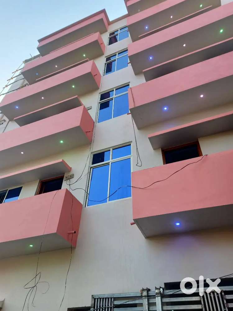 Rasulgarh rent  for bachelors & married couples