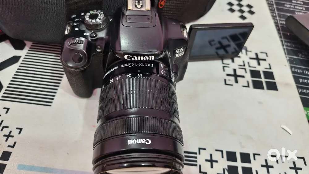 Canon 700D with 18-135mm STM Lens in Genuine condition