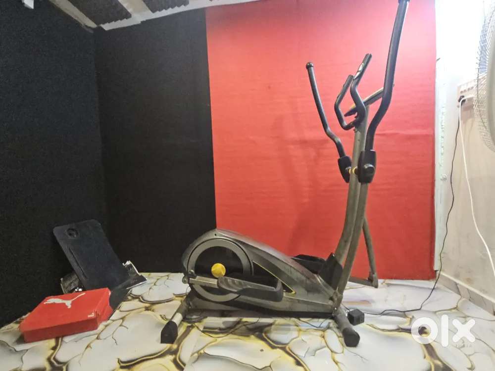 ELIPTICAL CROSS TRAINER (lifespan el15)