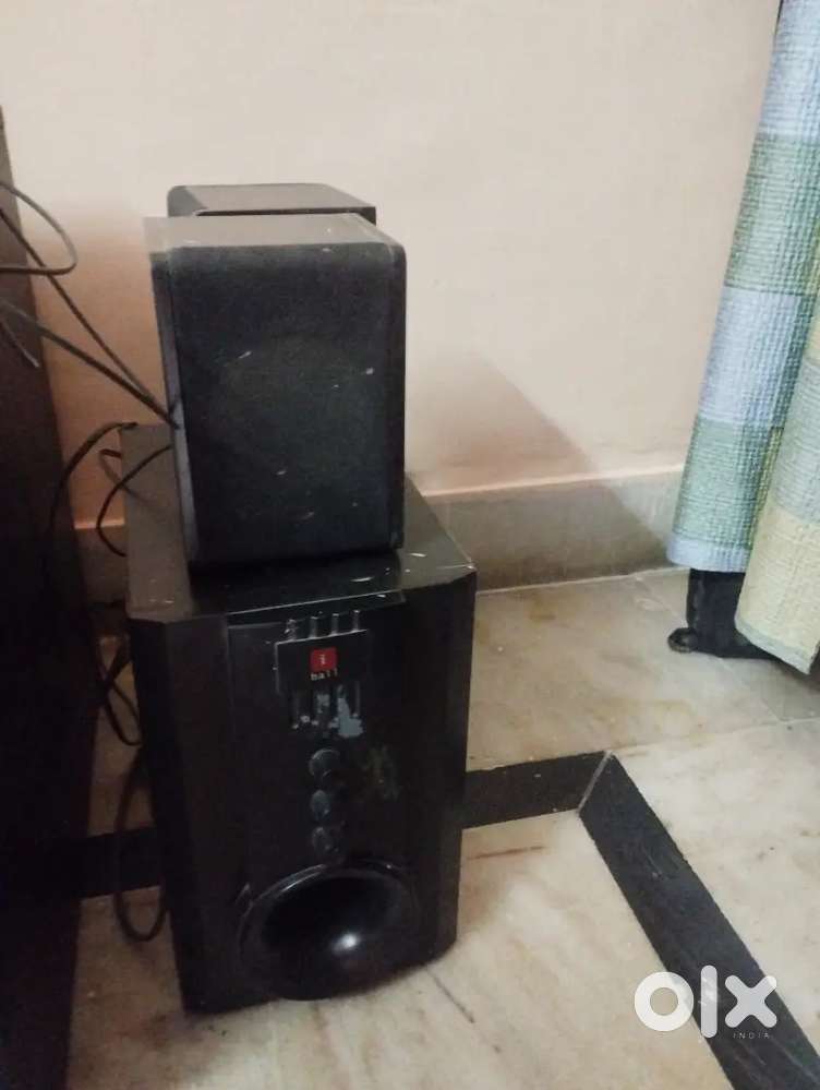 iBall and easton home theatre speaker running condition