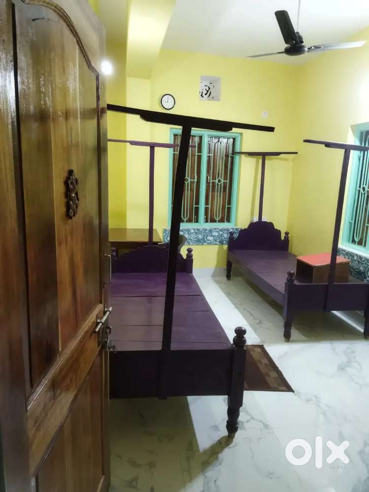 ONE MALE  BACHELOR  ROOM MATEu REQUIRED