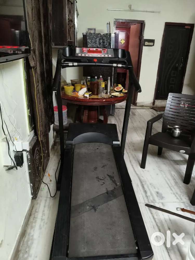 Treadmill walking mechine